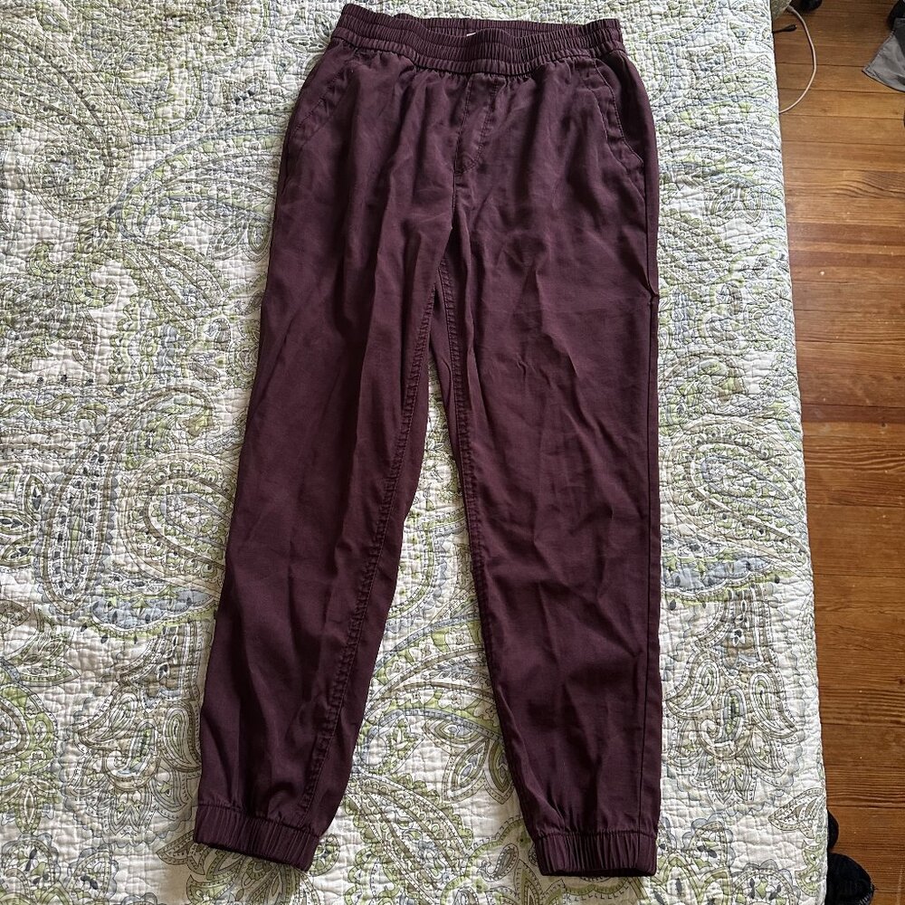 Old Navy Casual Pants - High-Rise Twill Jogger Pants,  Burgundy, Size S